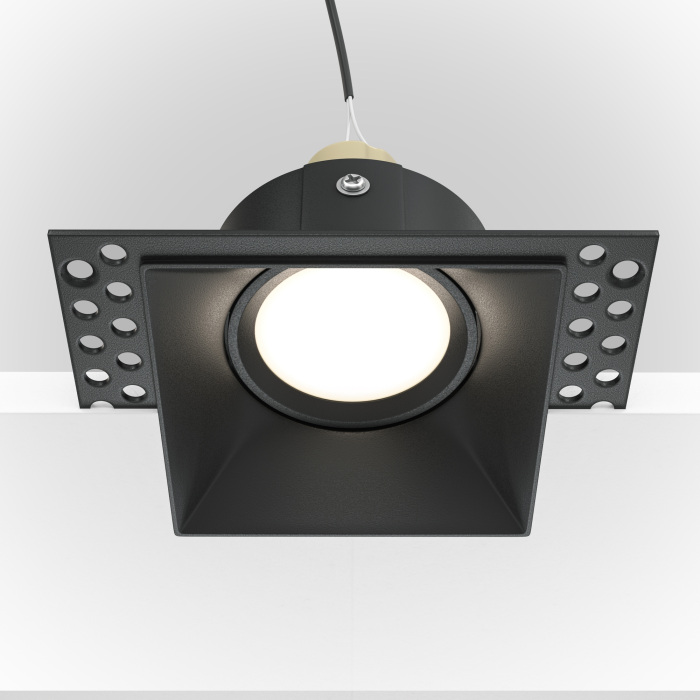 DL042-01-SQ-B Maytoni