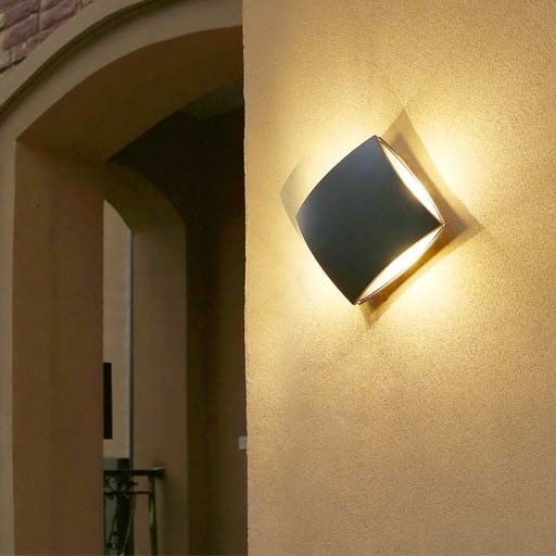 W1869 S Oasis Light