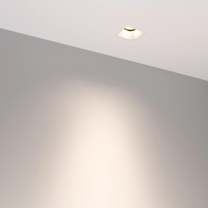 048327 Arlight