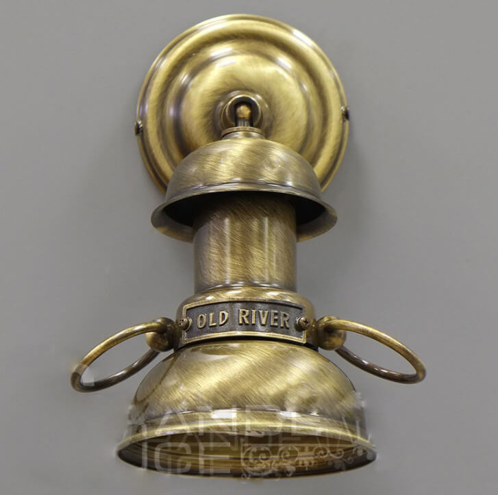 1523.A Moretti Luce