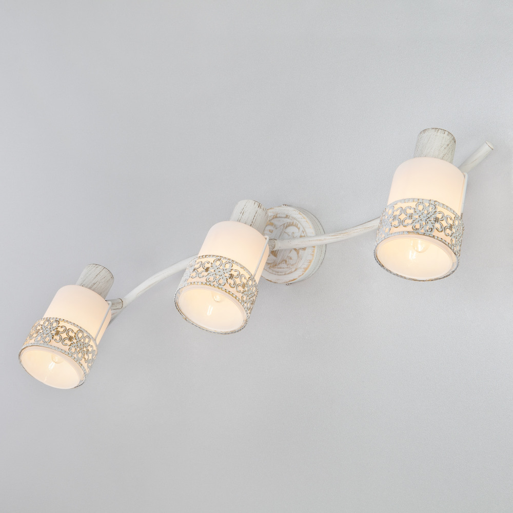 20025/3 белый с золотом Eurosvet