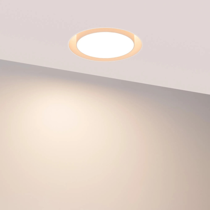 051584 Arlight