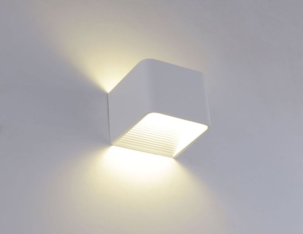 CLT 010W100 WH Crystal Lux