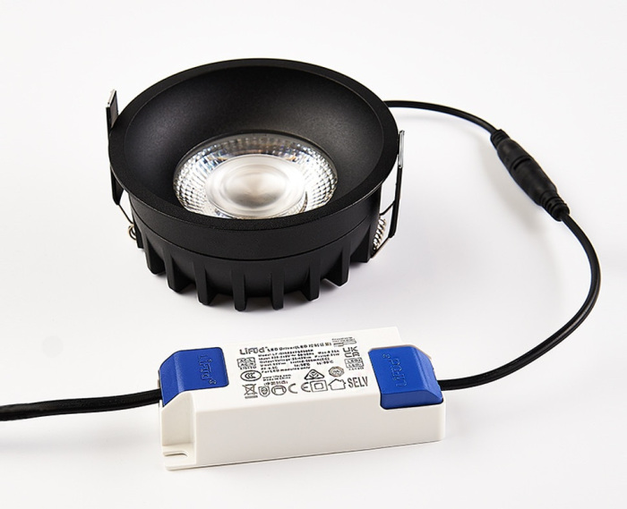 IT08-8032 black 4000K Italline